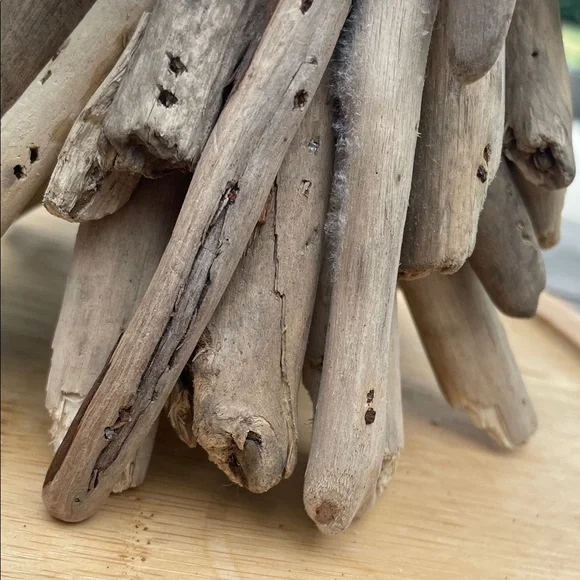 Driftwood Angel Sculpture - Natural Tones - Picture 7 of 8